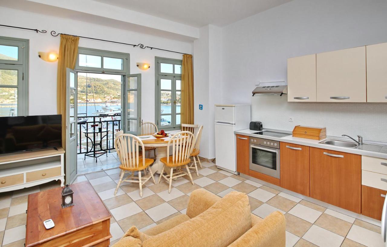 Faros Coastal Apartments Скопелос Екстер'єр фото