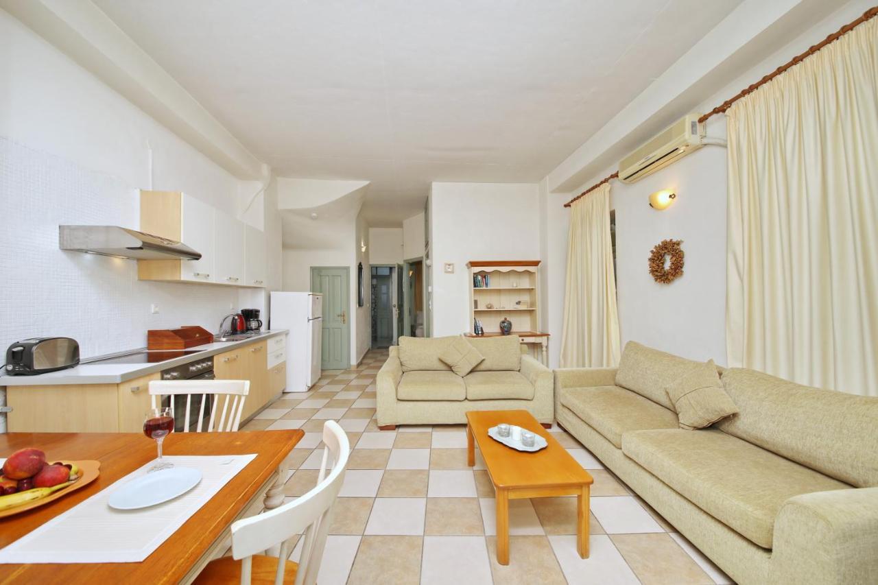 Faros Coastal Apartments Скопелос Екстер'єр фото