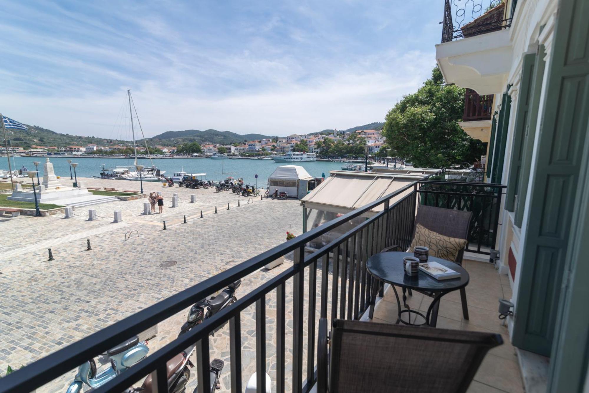 Faros Coastal Apartments Скопелос Екстер'єр фото