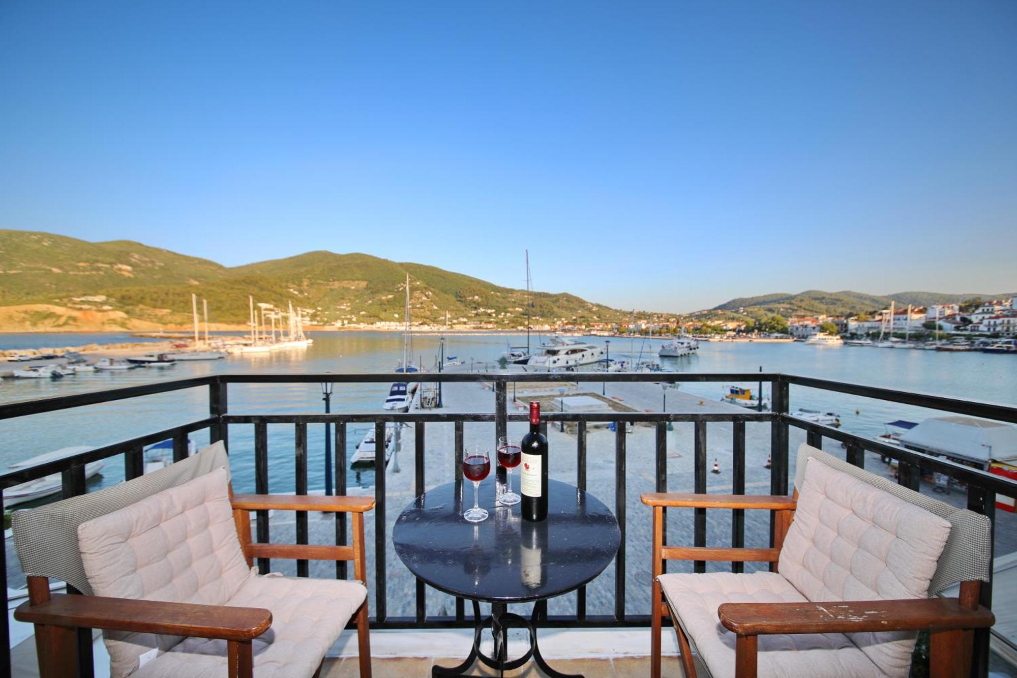 Faros Coastal Apartments Скопелос Екстер'єр фото
