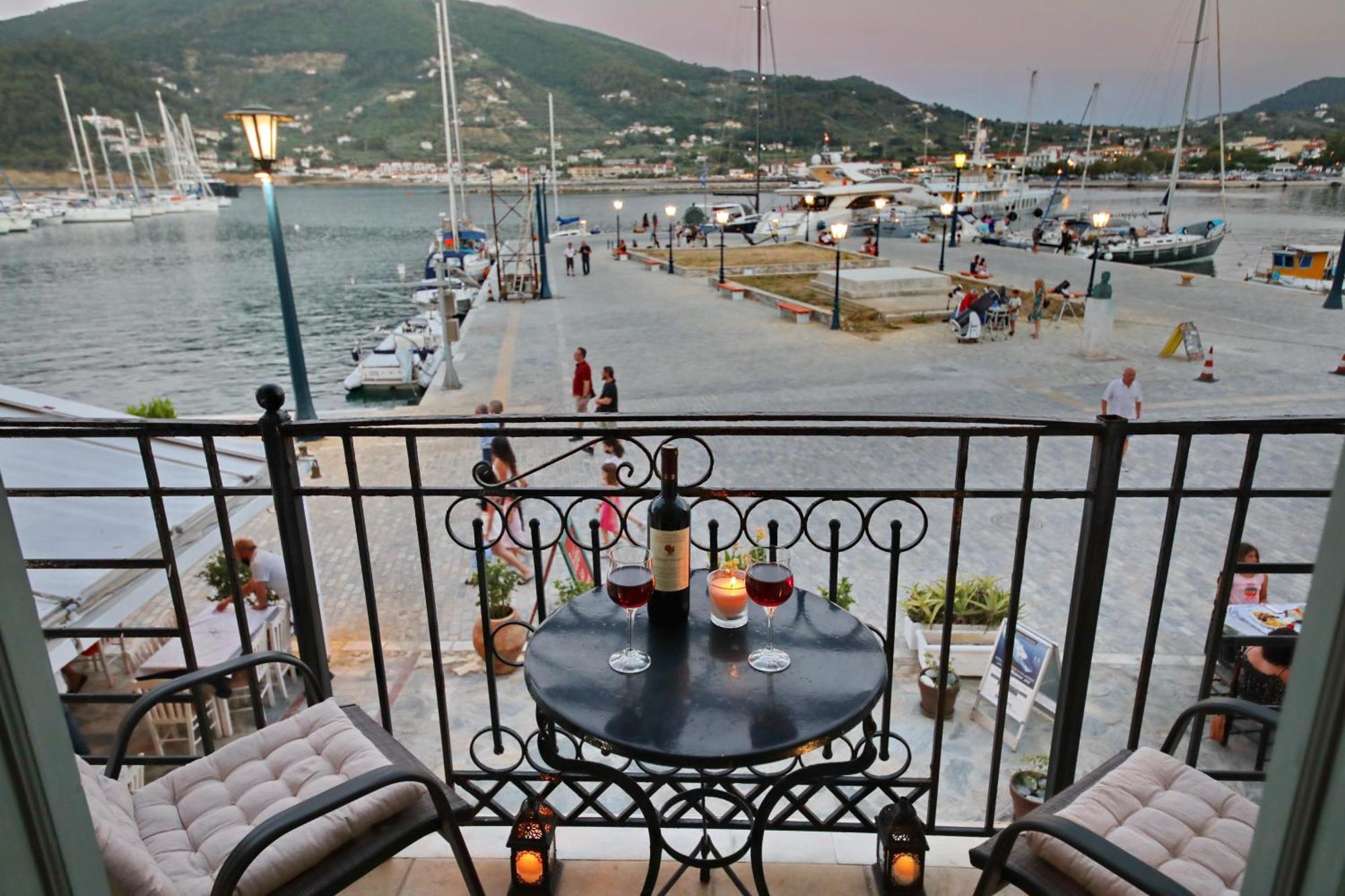 Faros Coastal Apartments Скопелос Екстер'єр фото